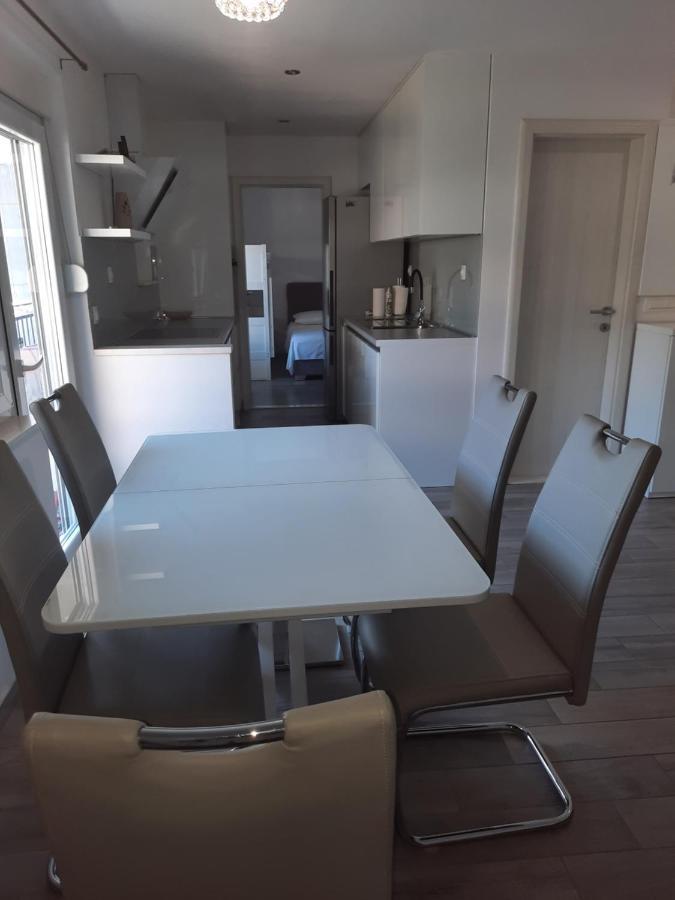 Ani Apartment Сплит Екстериор снимка