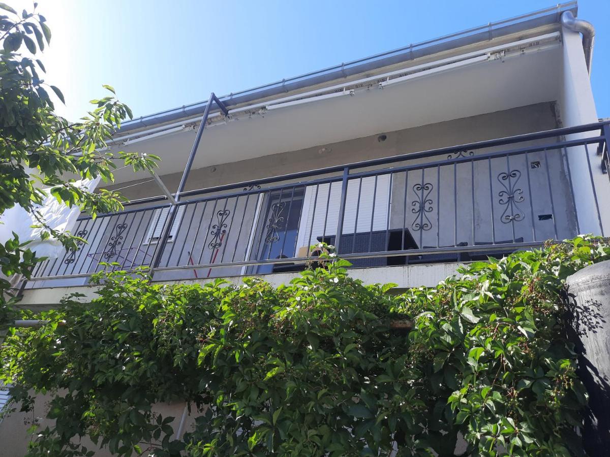 Ani Apartment Сплит Екстериор снимка