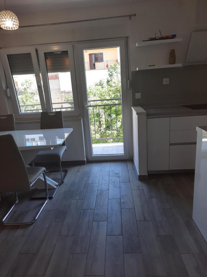 Ani Apartment Сплит Екстериор снимка